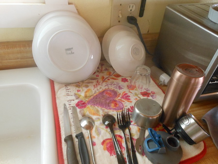 dishes photo